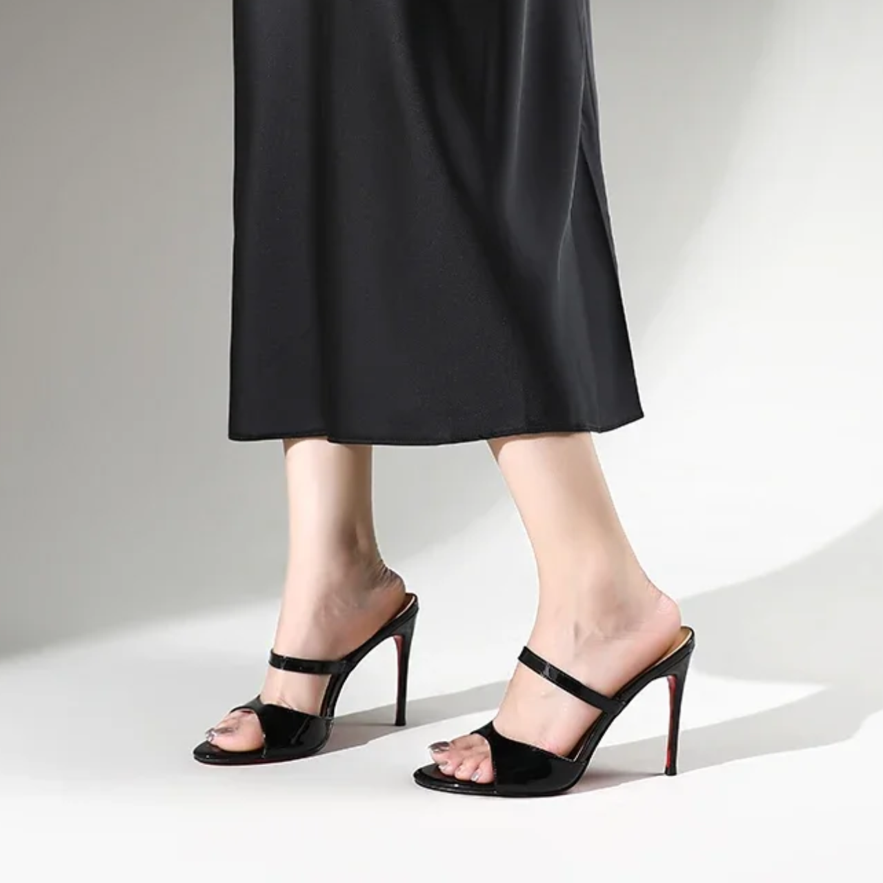 Patent Leather Slim Heels