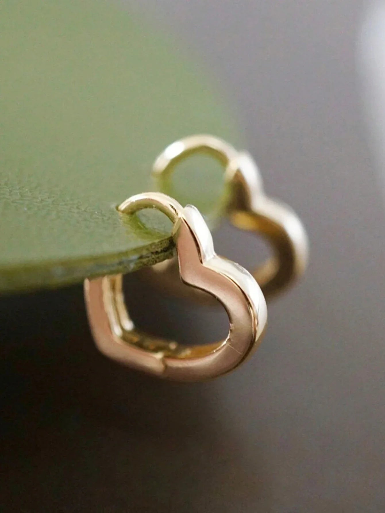 Fashionable Heart Shape Stud Earrings