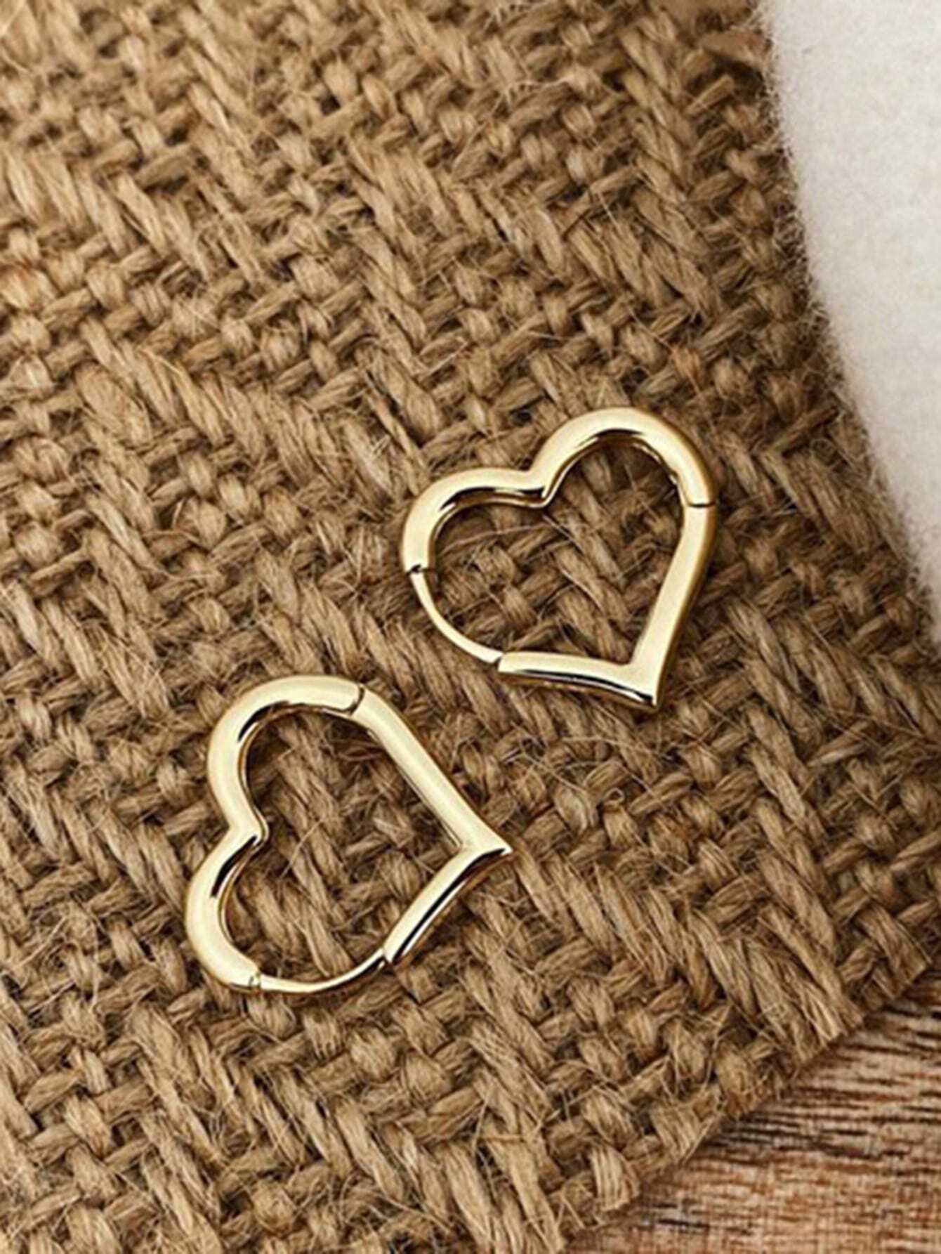 Fashionable Heart Shape Stud Earrings